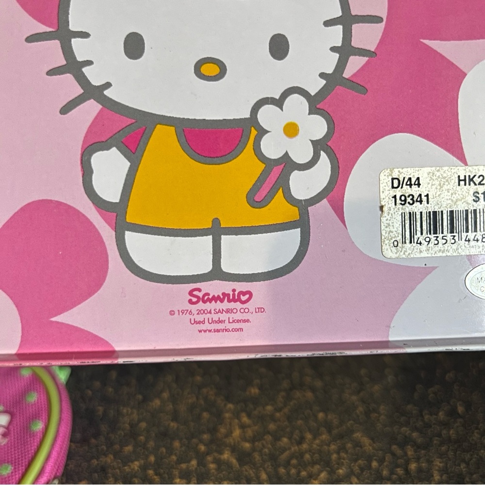 Hello Kitty Tin Box - Picture 3 of 9